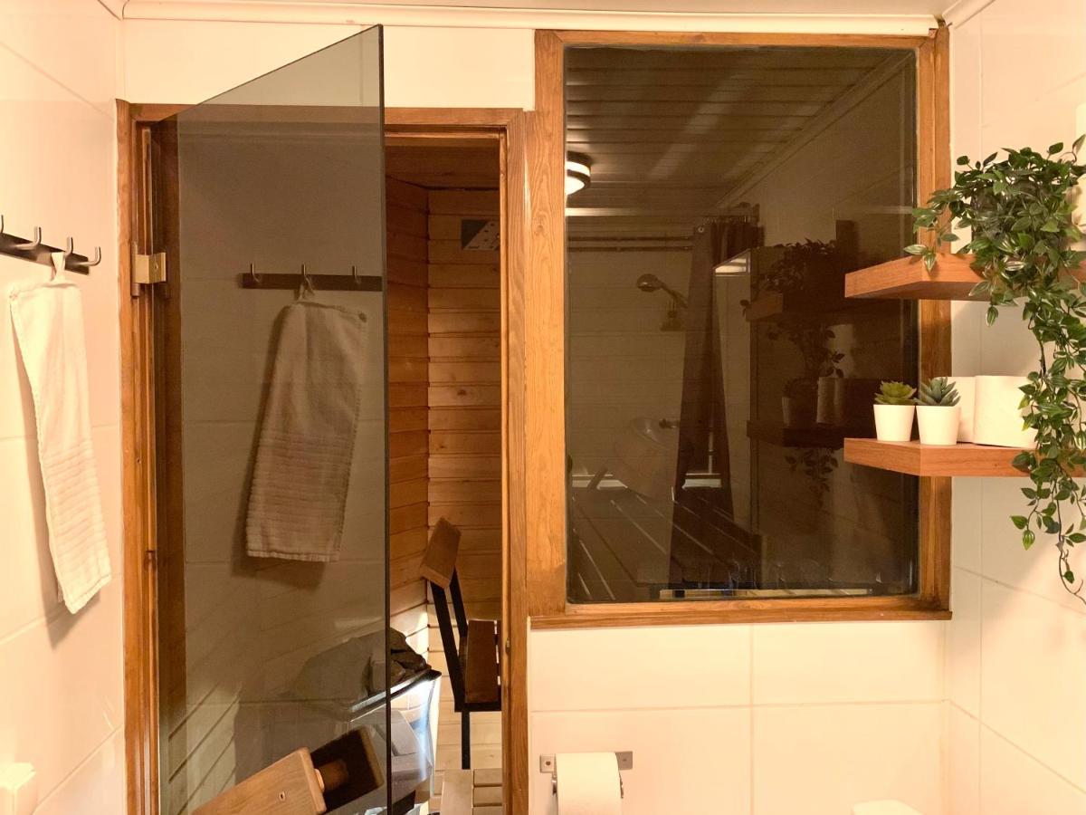 City Home Finland Spacious Downtown Apartment - One Bedroom, Private Sauna And Great Location In Tampere Downtown Eksteriør billede